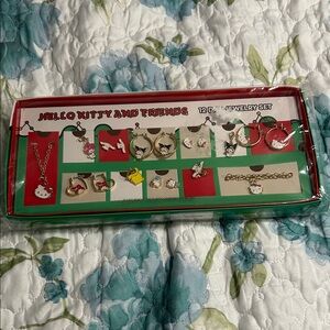 Hello Kitty Jewelry Set - Gold 12 Days Set Advent Calendar
